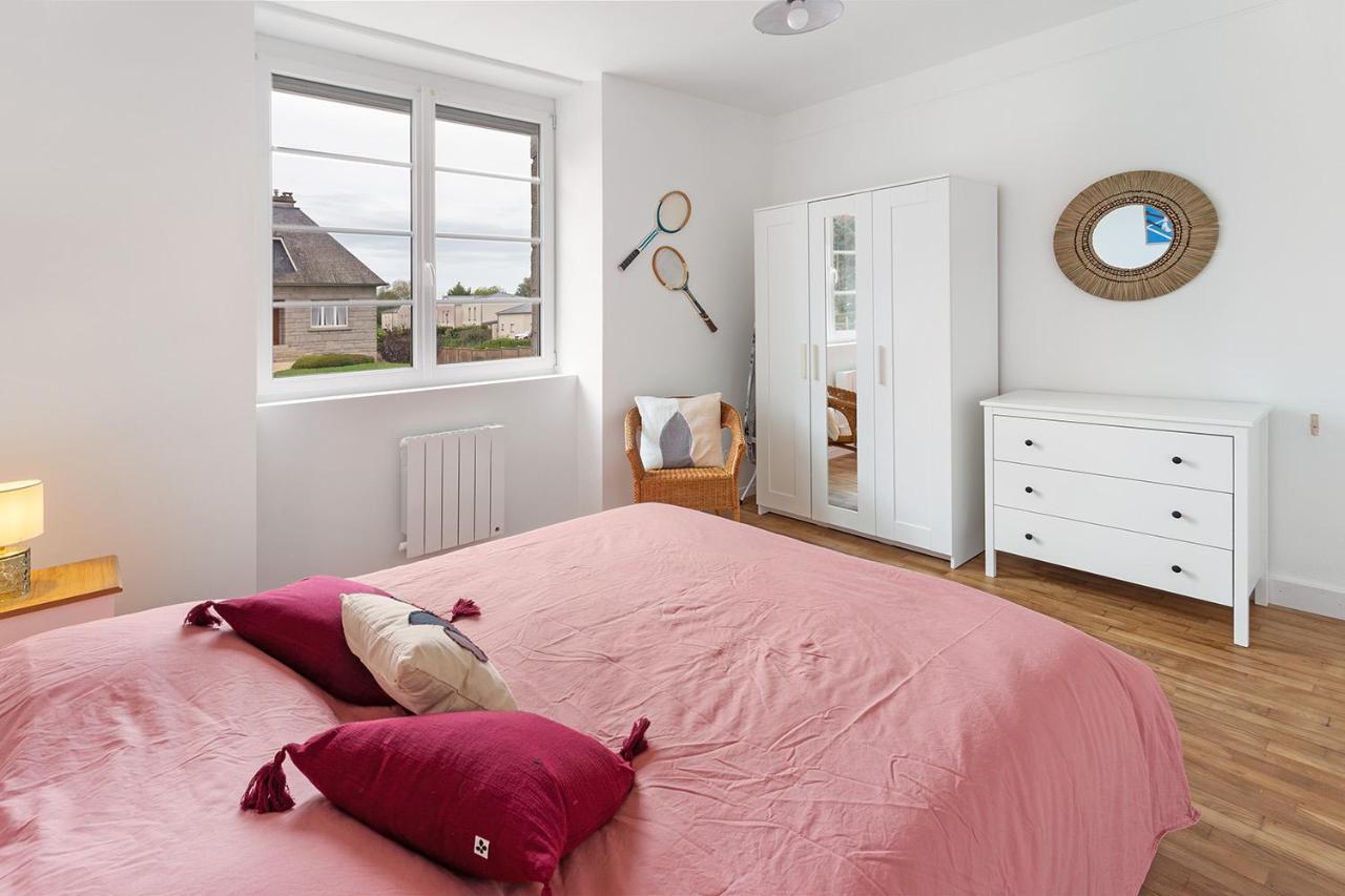 Loft British Au Pied Du Mont ! Leilighet Pontorson Eksteriør bilde