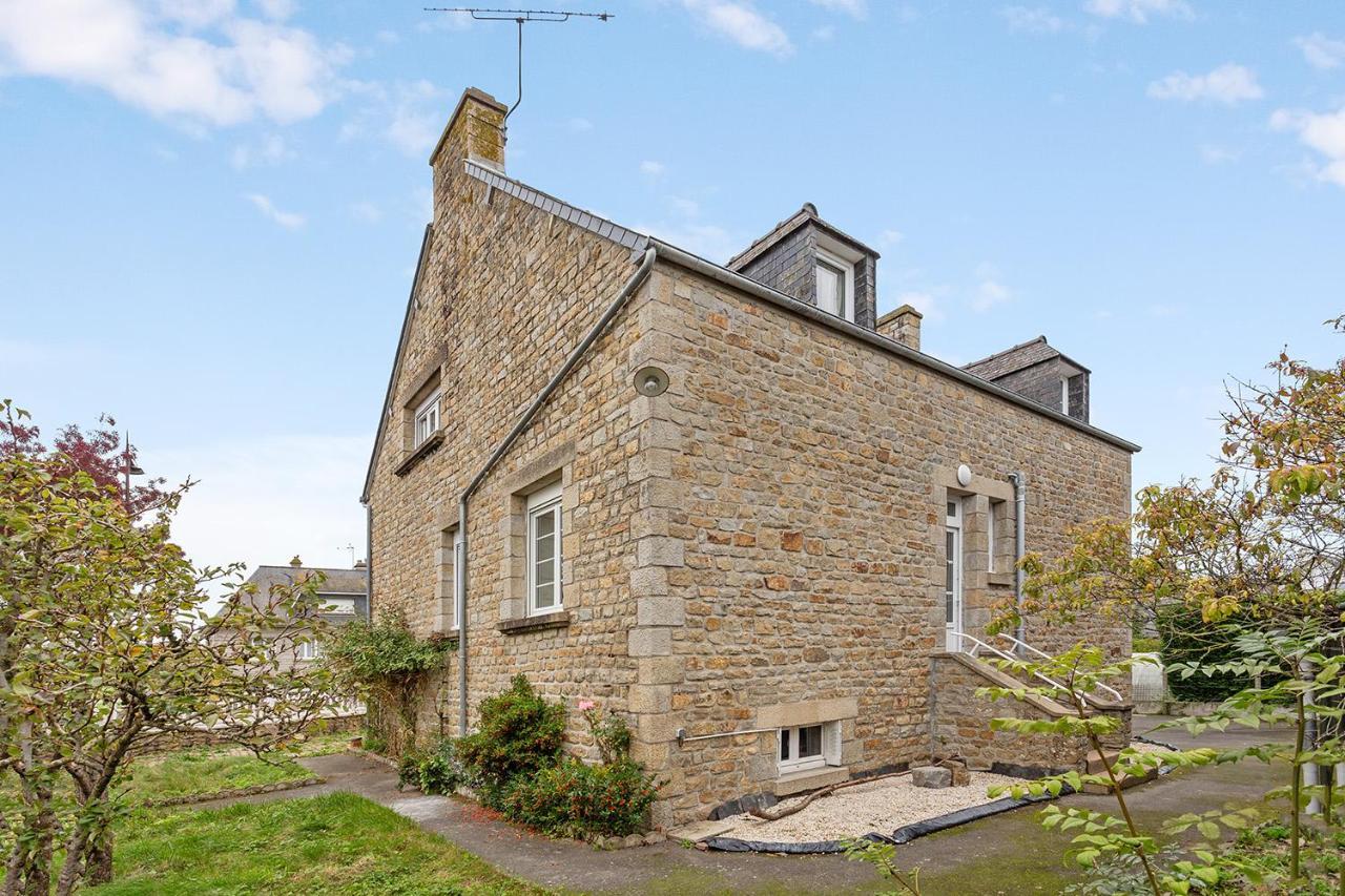 Loft British Au Pied Du Mont ! Leilighet Pontorson Eksteriør bilde