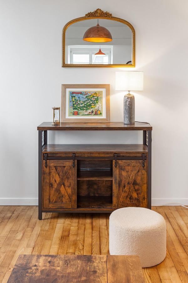 Loft British Au Pied Du Mont ! Leilighet Pontorson Eksteriør bilde
